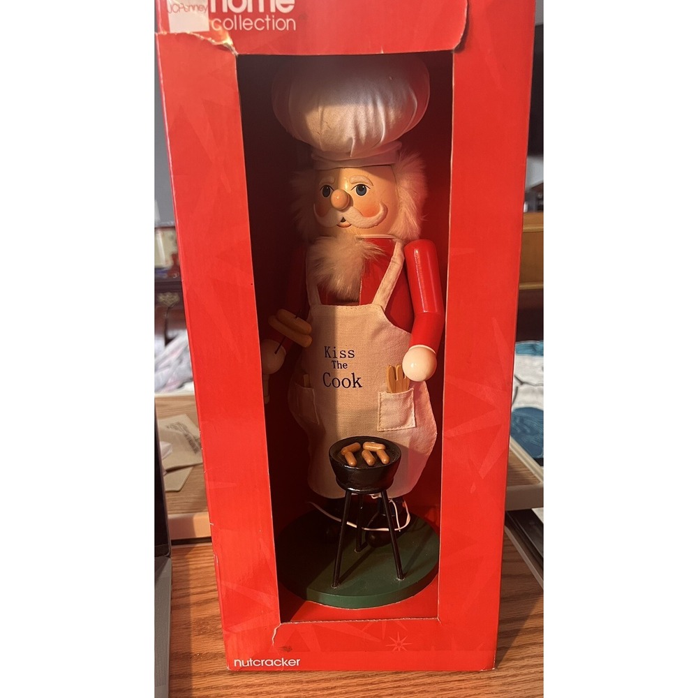 Vintage jcpenneys home collection nutcracker kiss the cook CHEF Culinary Holiday